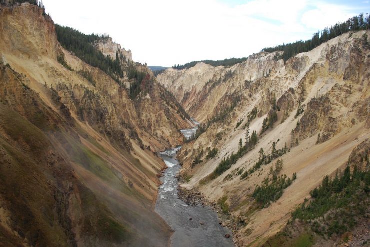 Yellowstone National Park | Drive The Nation